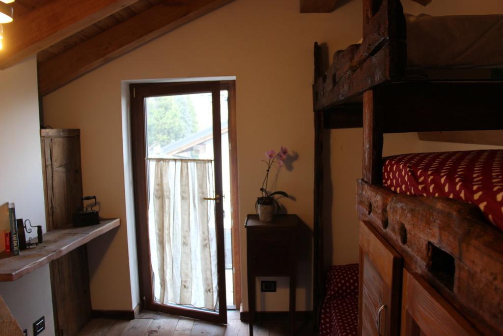 Villa La Tour Nus Camera foto